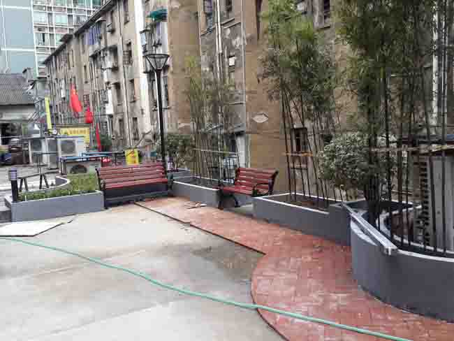 长沙太平街金阳网吧休息区,湖南室外健身器材,湖南室外休闲椅,湖南儿童滑梯,湖南运动场地,长沙人造草皮,长沙室内外运动地板,长沙球场围栏,长沙室外健身器材,长沙室外休闲椅,长沙儿童滑梯,长沙运动场地,长沙多威体育用品有限公司