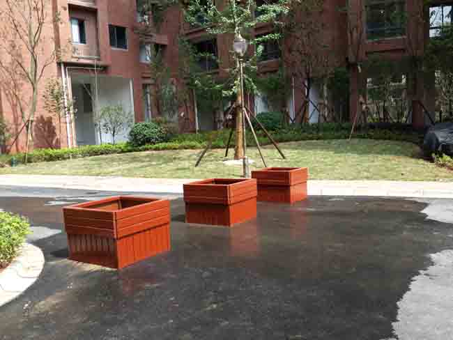 湘潭小区防腐木花箱,湖南室外健身器材,湖南室外休闲椅,湖南儿童滑梯,湖南运动场地,长沙人造草皮,长沙室内外运动地板,长沙球场围栏,长沙室外健身器材,长沙室外休闲椅,长沙儿童滑梯,长沙运动场地,长沙多威体育用品有限公司