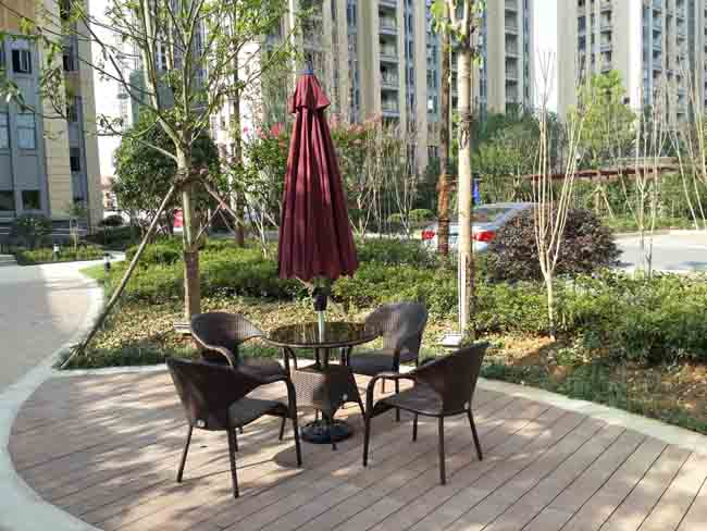 长沙中房瑞致国际藤椅安装实例,湖南室外健身器材,湖南室外休闲椅,湖南儿童滑梯,湖南运动场地,长沙人造草皮,长沙室内外运动地板,长沙球场围栏,长沙室外健身器材,长沙室外休闲椅,长沙儿童滑梯,长沙运动场地,长沙多威体育用品有限公司
