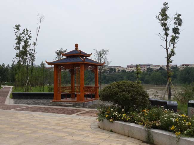 平江县汨罗江风光带凉亭实例,湖南室外健身器材,湖南室外休闲椅,湖南儿童滑梯,湖南运动场地,长沙人造草皮,长沙室内外运动地板,长沙球场围栏,长沙室外健身器材,长沙室外休闲椅,长沙儿童滑梯,长沙运动场地,长沙多威体育用品有限公司